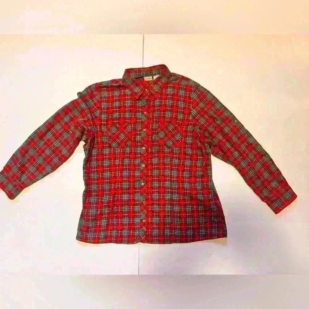LLBEAN woman’s plaid flannel button up top- Size Large